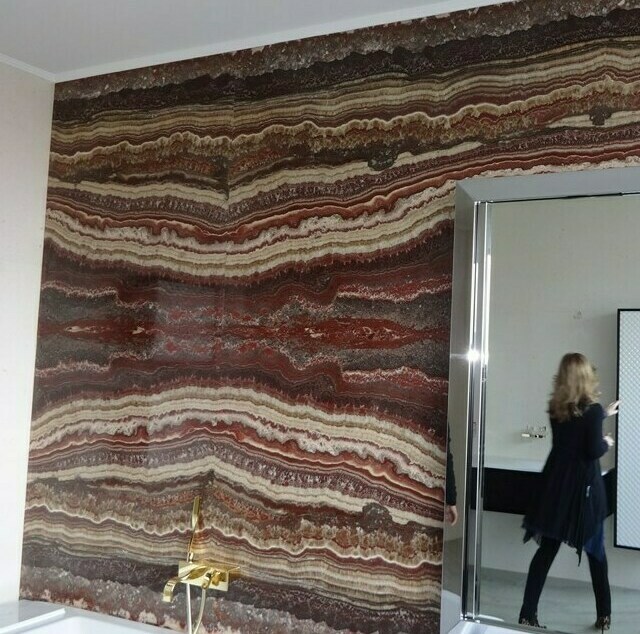 TC Marmi SRLS - Stone Decor Europe S.L - Carrara Italy  - onyx wall panel bookmatch backlight