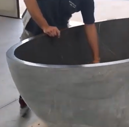 TC Marmi SRLS - Stone Decor Europe S.L - Carrara Italy   - Marble massive bathtub